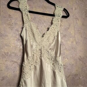 HANSEN AND GRETEL Satin Lace Midi Dress